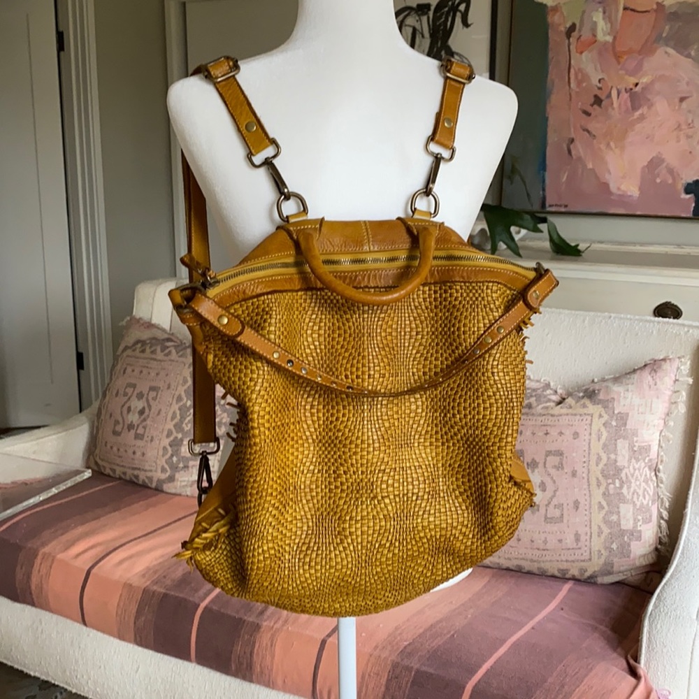 Bolsa Nova Leather Backpack
